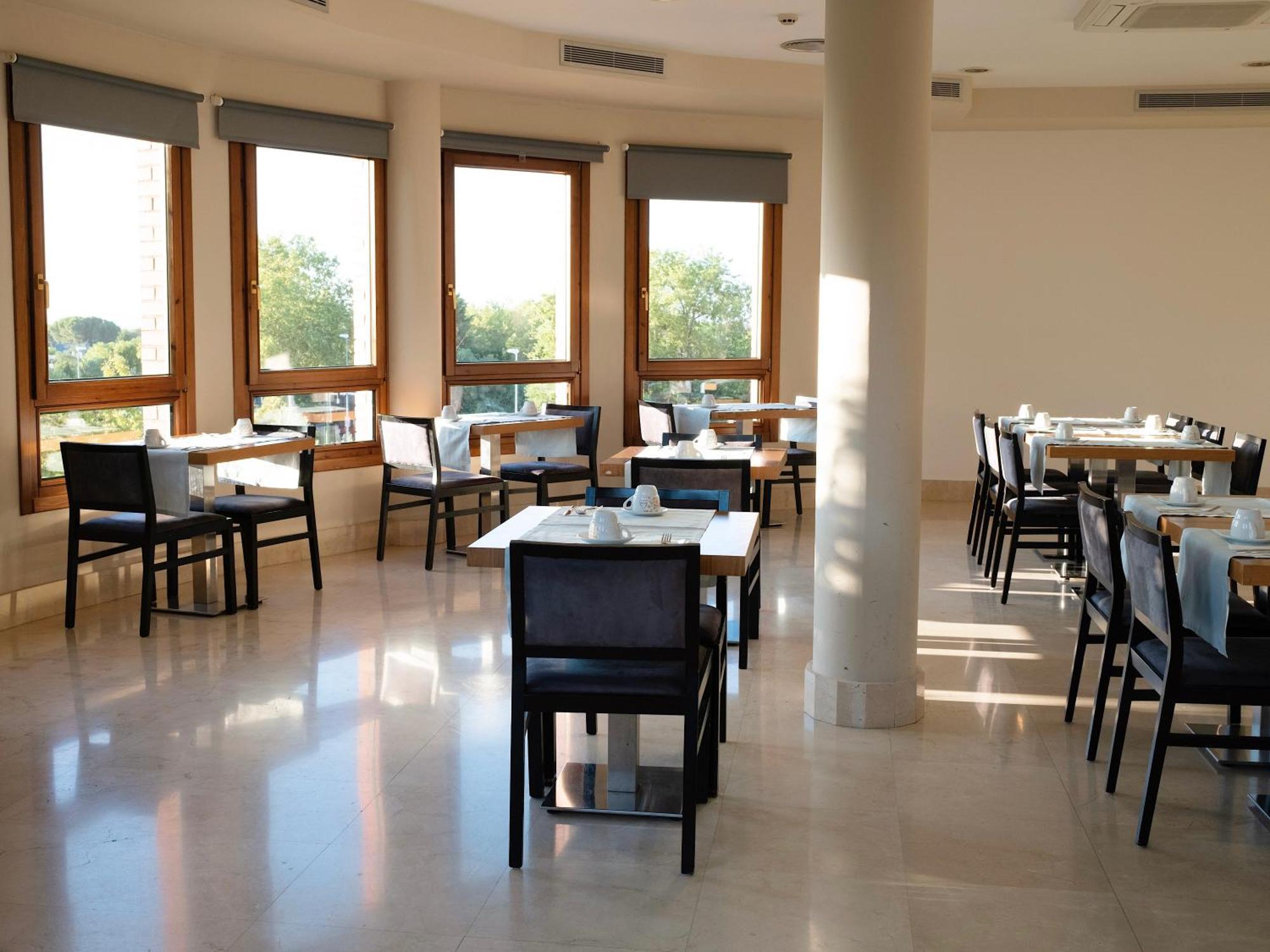 Hotel Plaza Las Matas Las Rozas de Madrid Esterno foto